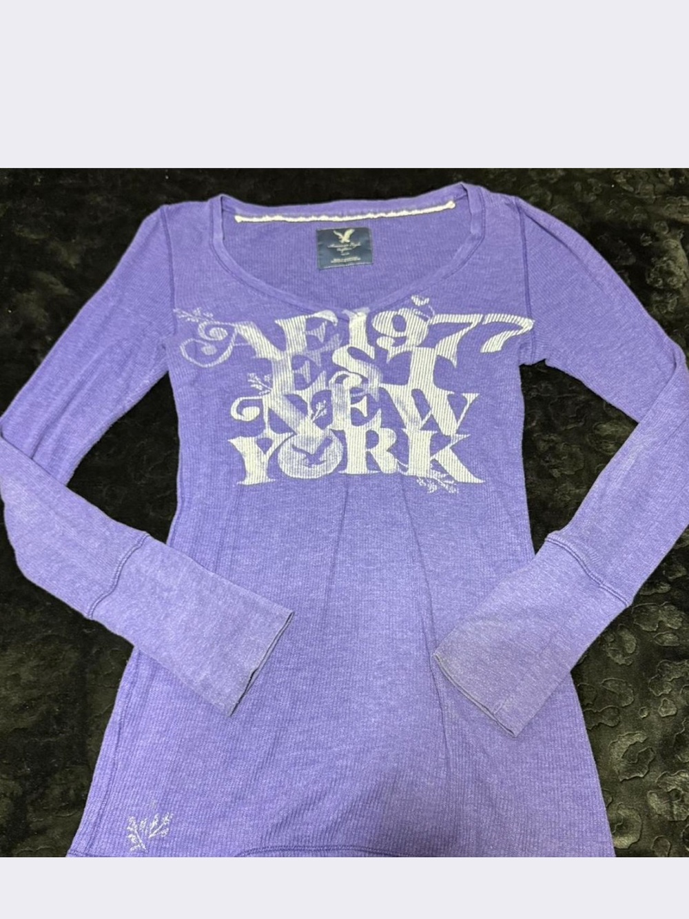 AE American Eagle Outfitters Lavender Long Sleeve Graphic Tee thermal waffle